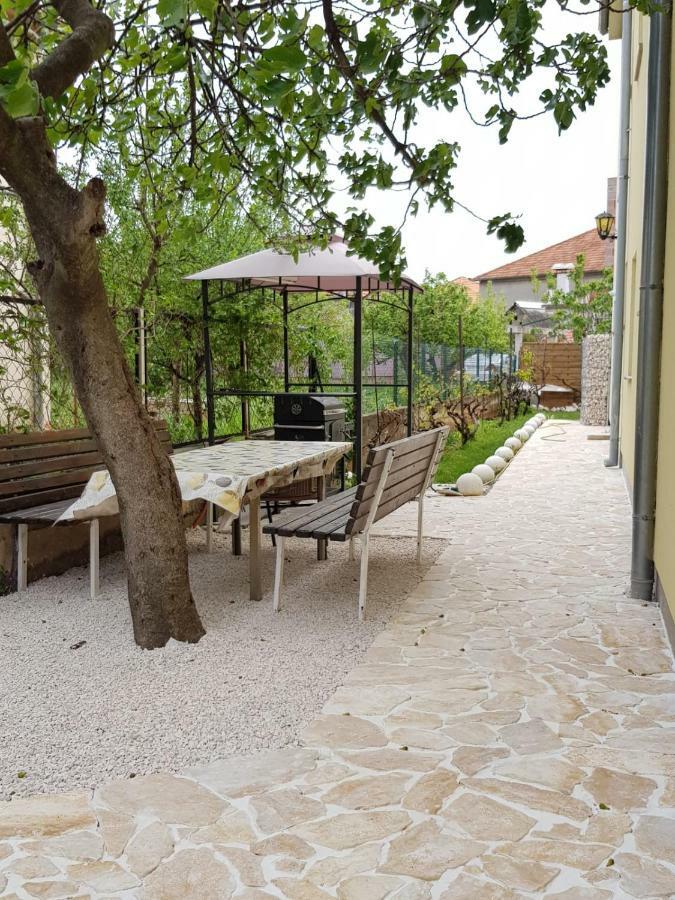 Pavlo Apartments Zadar Buitenkant foto